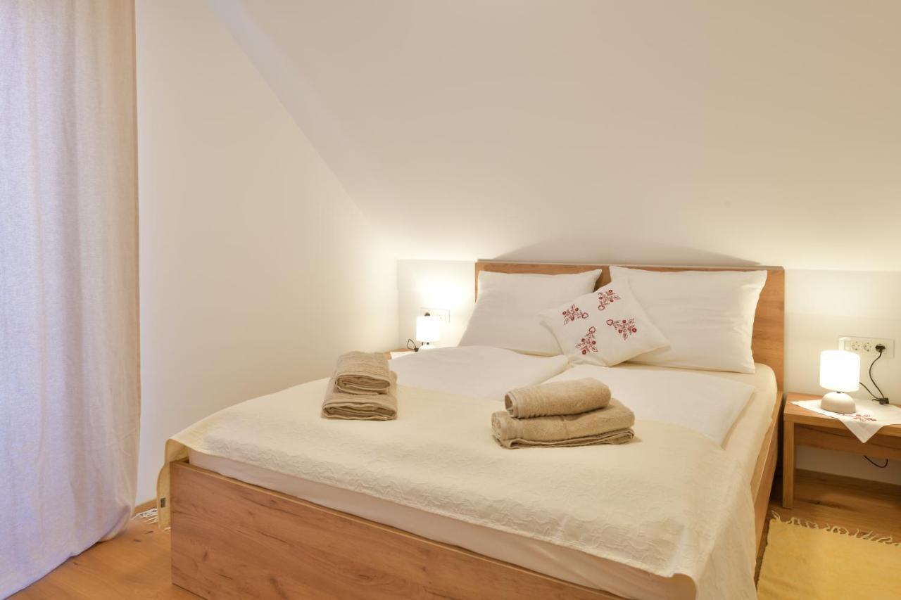 Farm Stay Jarc Vineyard Svečina エクステリア 写真