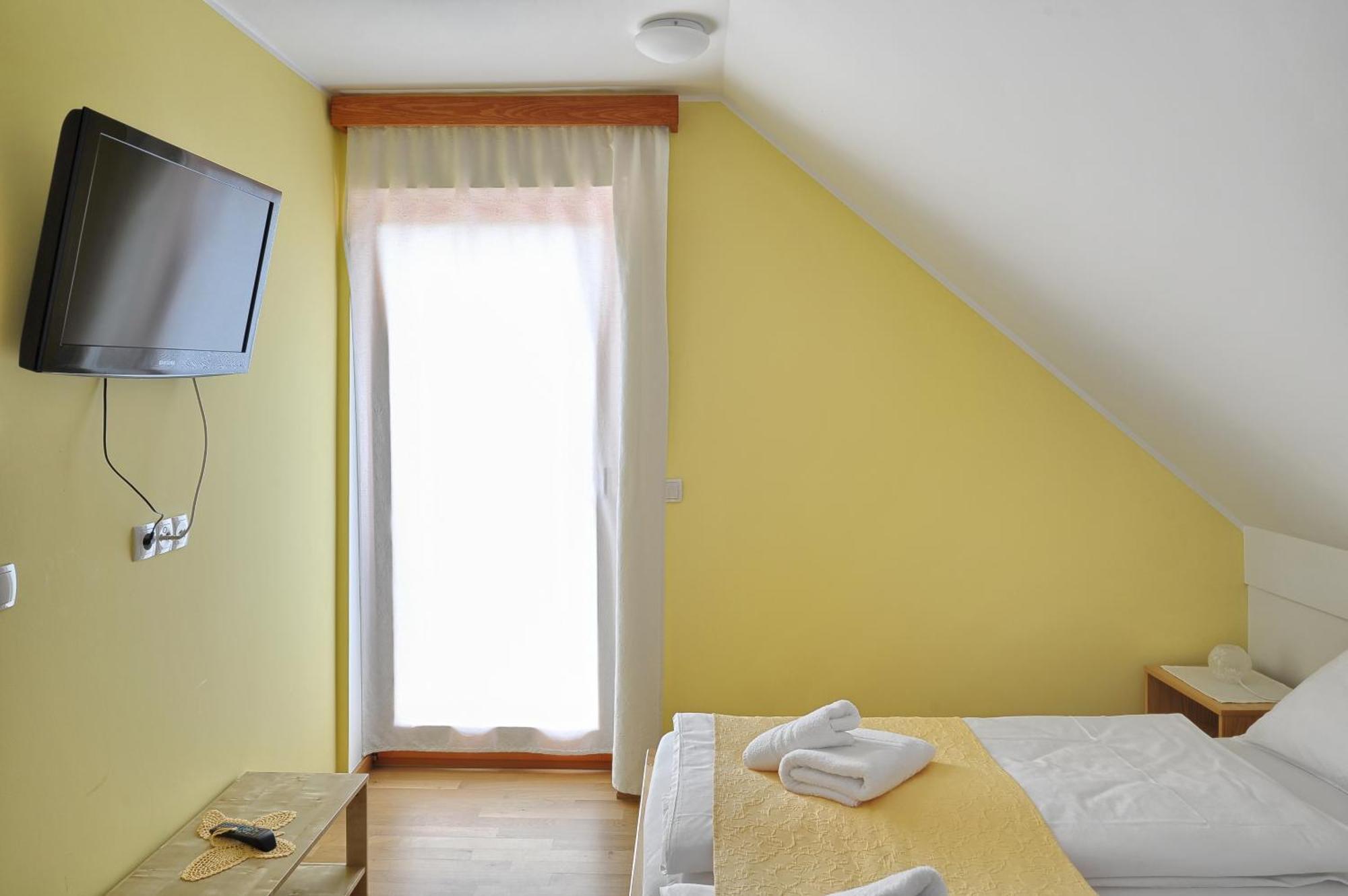 Farm Stay Jarc Vineyard Svečina 部屋 写真