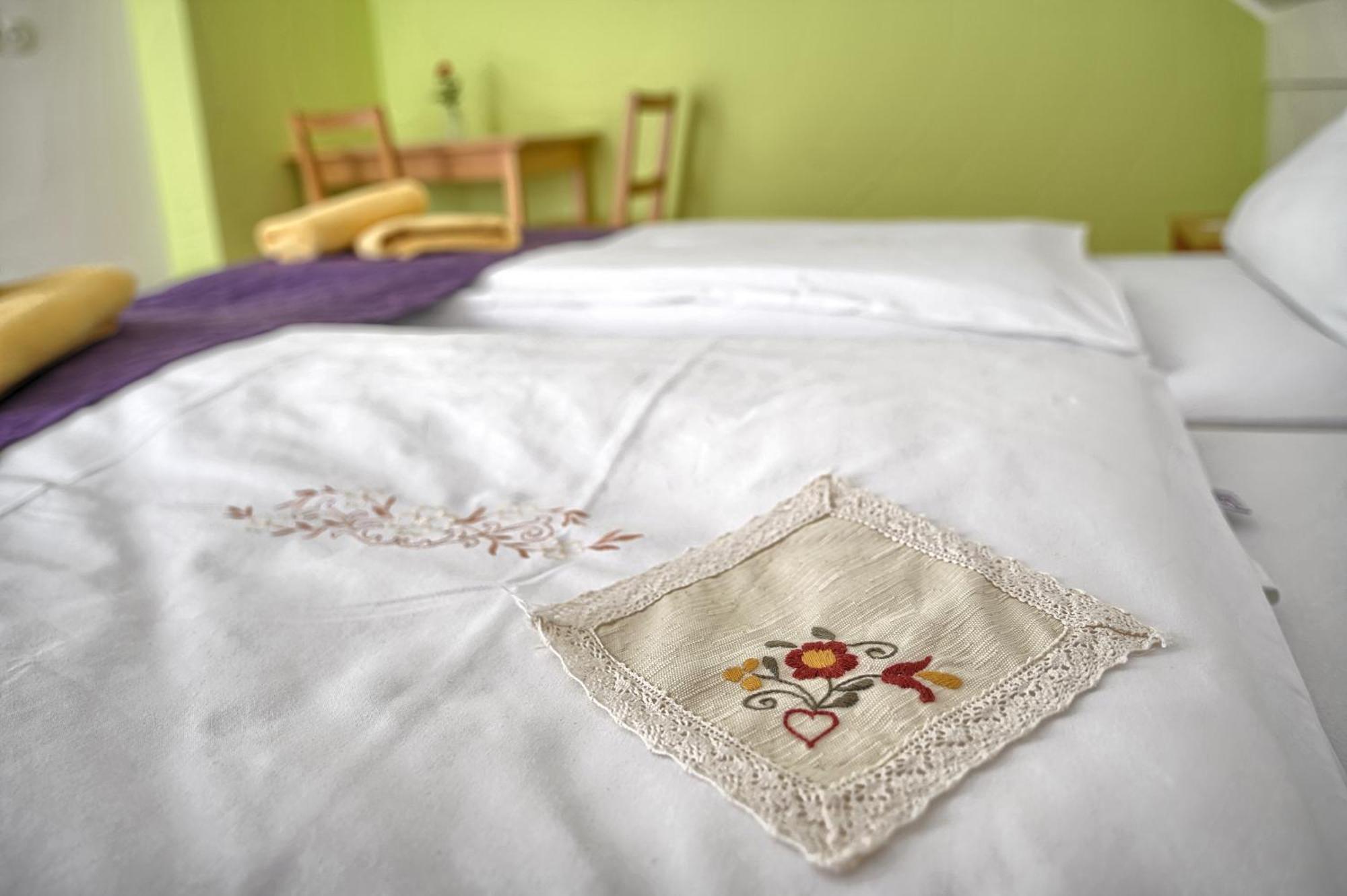 Farm Stay Jarc Vineyard Svečina 部屋 写真